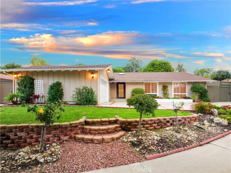 MLS #PV25261324 image #0