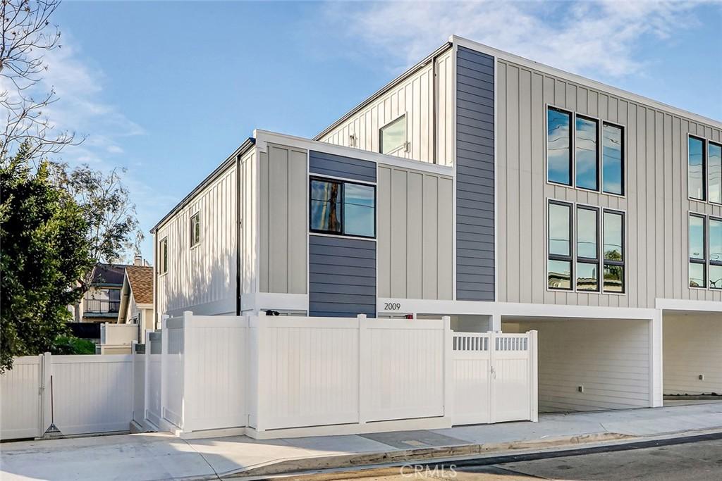 MLS #PV25276791 image #0