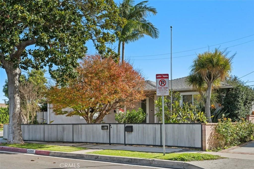 MLS #PV25281075 image #0