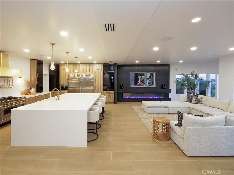 MLS #PV26052679 image #0