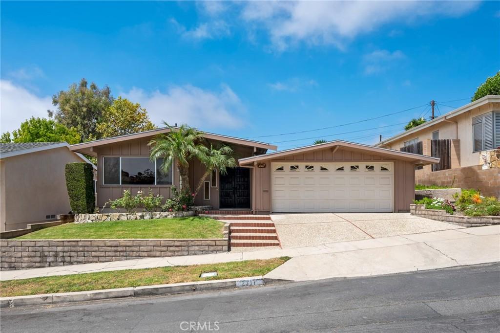 MLS #PV26160897 image #0