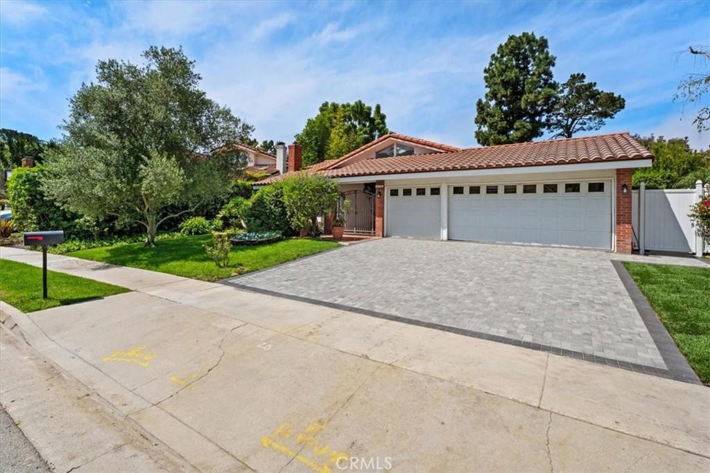 MLS #PV26177453 image #0