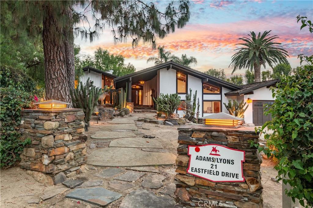 MLS #PV26190866 image #0