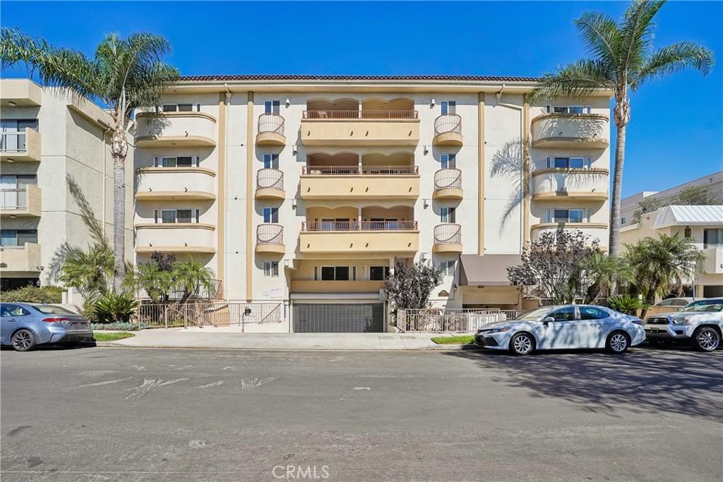 1828 Glendon AV #PH1 Los Angeles CA 90025 | MLS #PV26220460 45 MLS #PV26220460 image #0