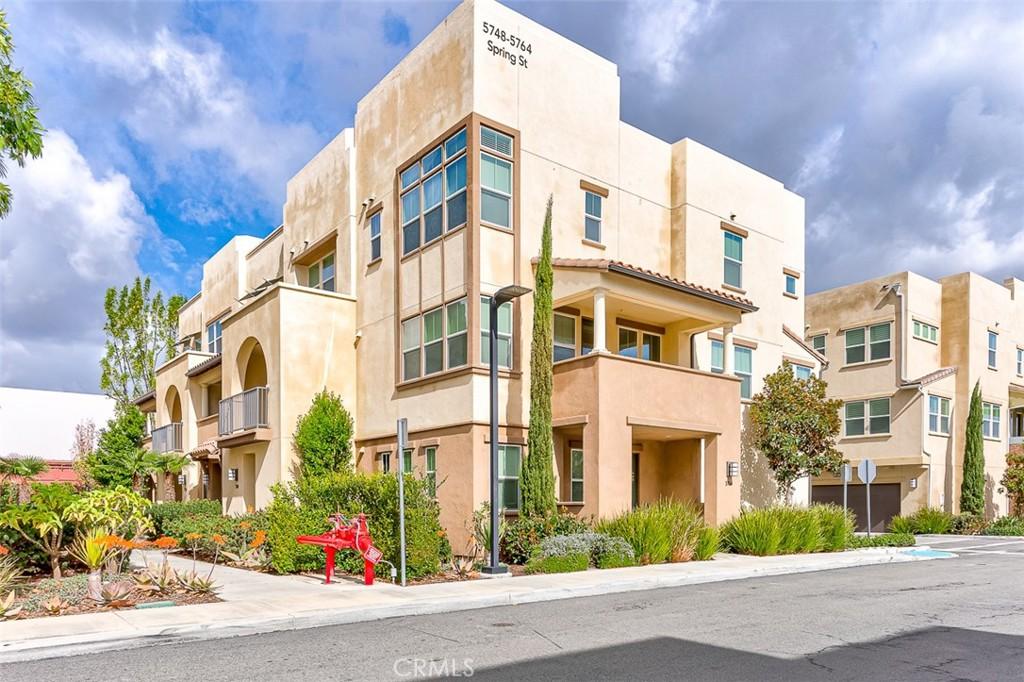 MLS #PW25035406 image #0