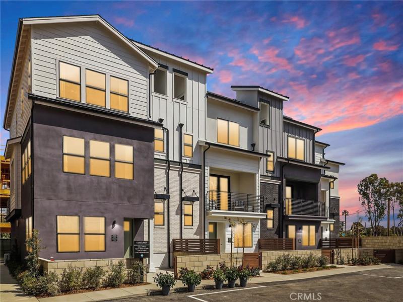 MLS #PW25114239 image #0