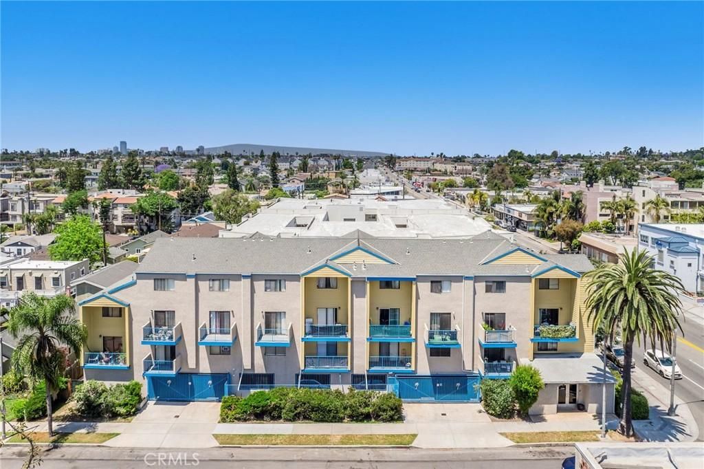 MLS #PW25125963 image #0