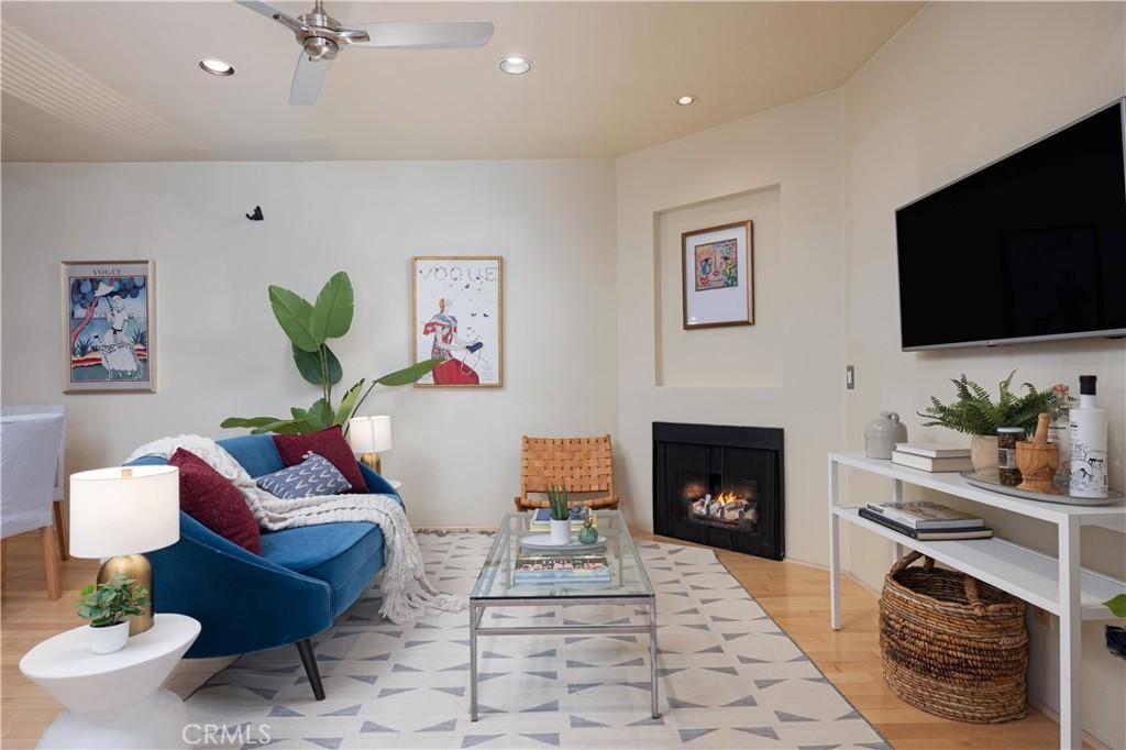 MLS #PW25158737 image #0