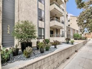 MLS #PW25173173 image #0