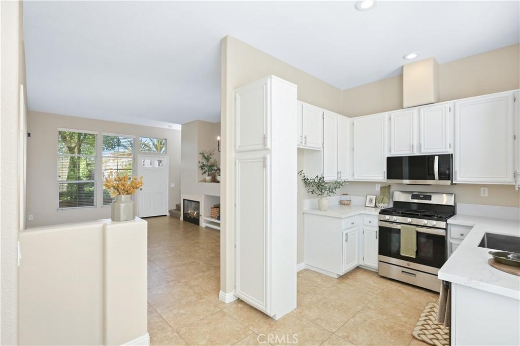 MLS #PW25188124 image #0