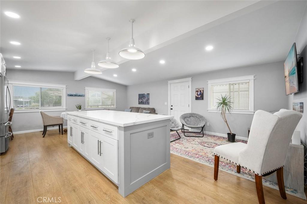 MLS #PW25192380 image #0