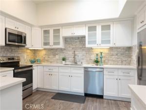 MLS #PW25193432 image #0