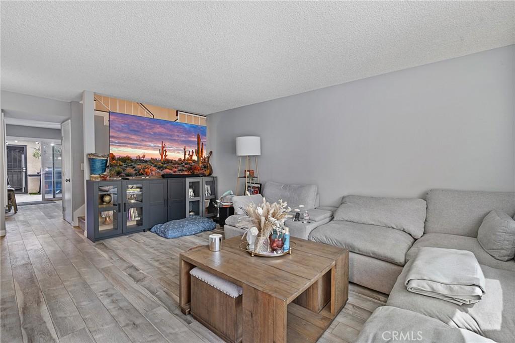 MLS #PW25215734 image #0