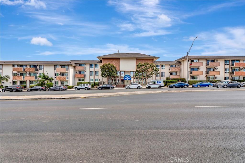 MLS #PW25216243 image #0