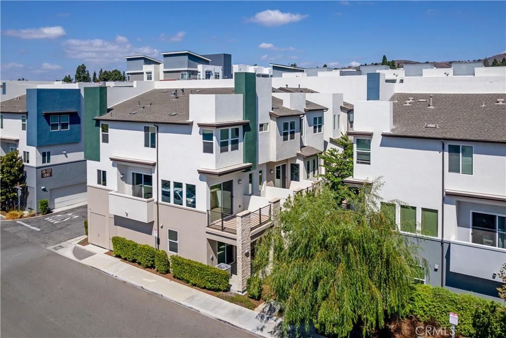 MLS #PW25219056 image #0