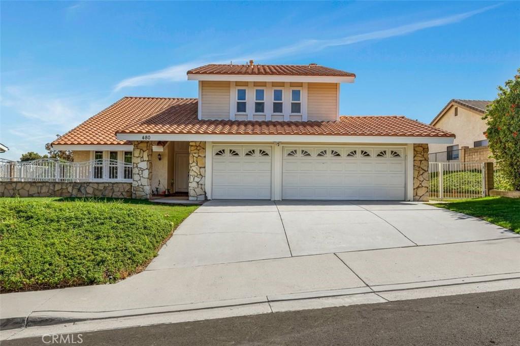 MLS #PW25220355 image #0