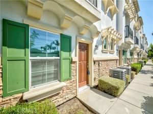 MLS #PW25224567 image #0