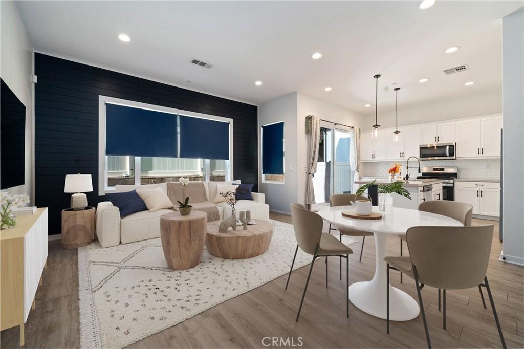 MLS #PW25225693 image #0