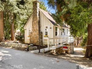 MLS #PW25231381 image #0