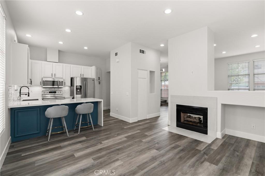 MLS #PW25231388 image #0