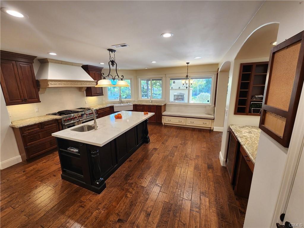 MLS #PW25231705 image #0