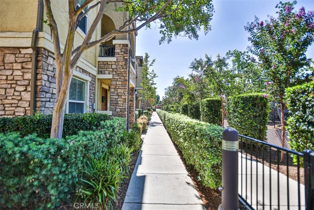 MLS #PW25233125 image #0