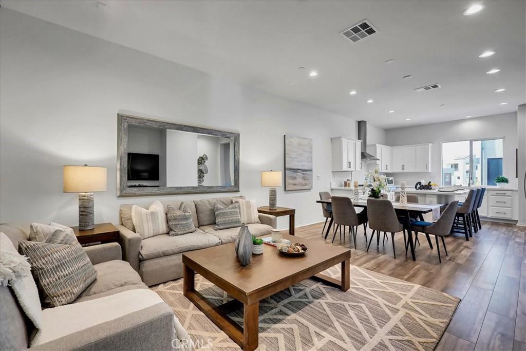 MLS #PW25233901 image #0