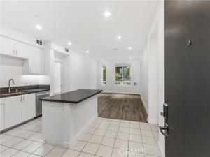 MLS #PW25237233 image #0