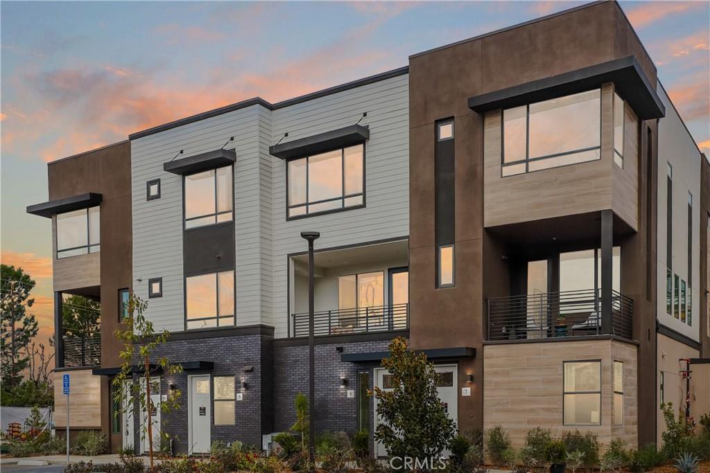 MLS #PW25237566 image #0