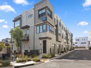 MLS #PW25239974 image #0