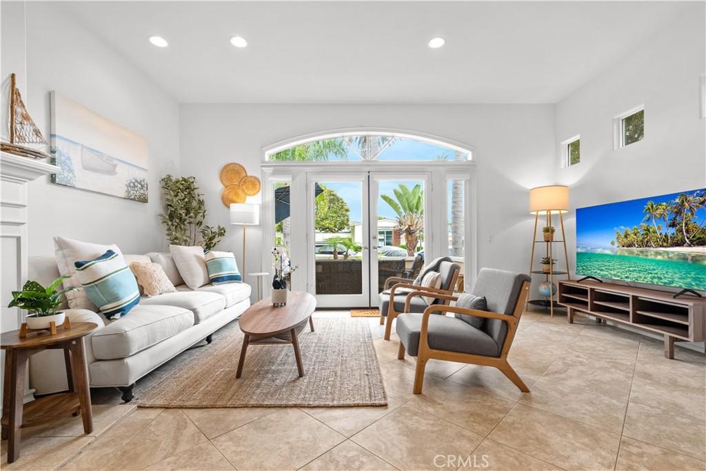 MLS #PW25240792 image #0