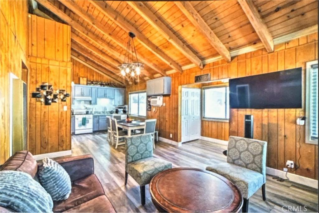 MLS #PW25243345 image #0