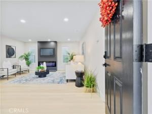 MLS #PW25243837 image #0