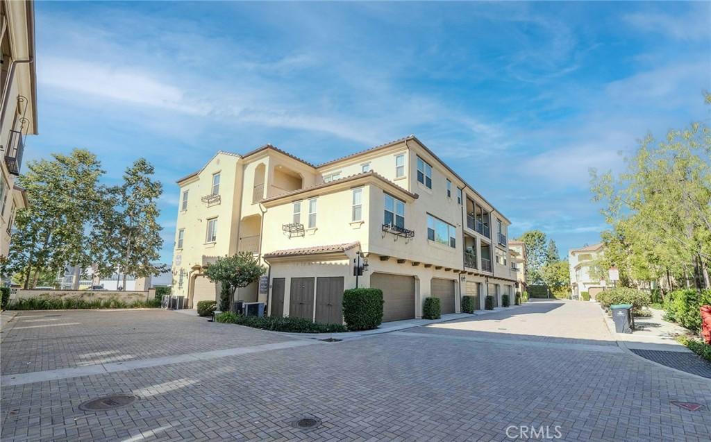 MLS #PW25251028 image #0