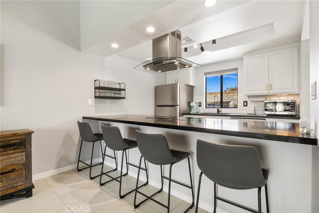 MLS #PW25251521 image #0