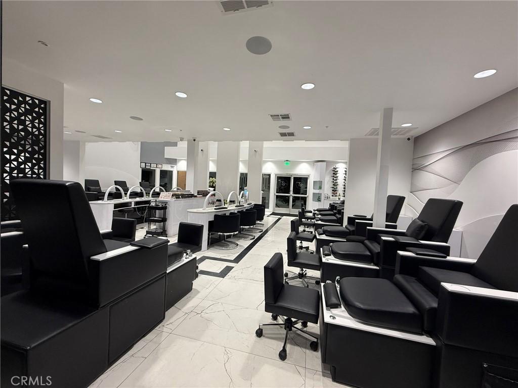 MLS #PW25252055 img 0