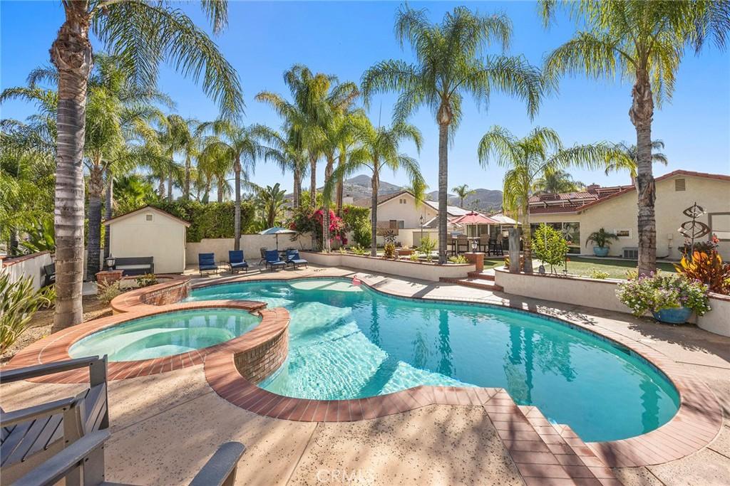 MLS #PW25253490 image #0