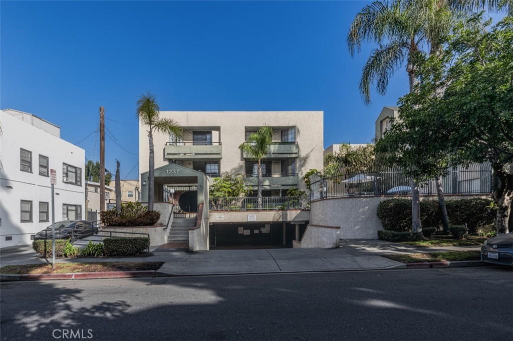 MLS #PW25258956 image #0