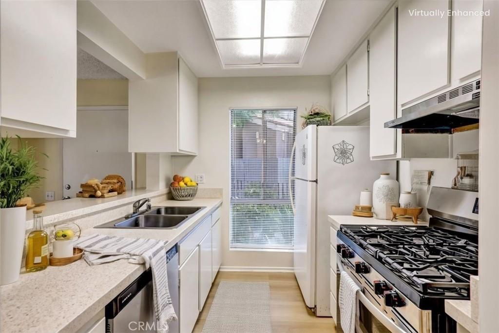 MLS #PW25262342 image #0