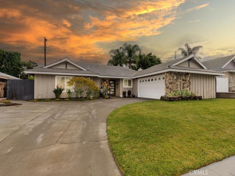 MLS #PW25262906 image #0