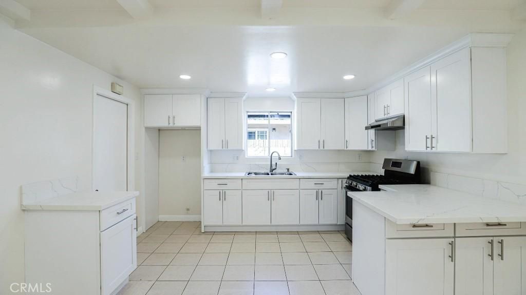 MLS #PW25262934 image #0