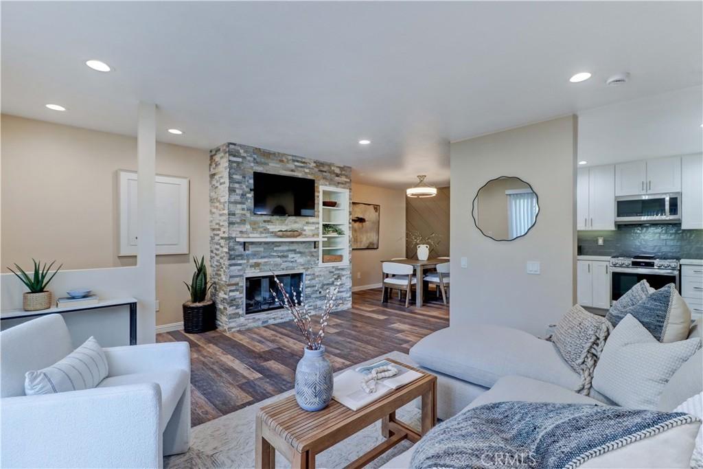 MLS #PW25263177 image #0