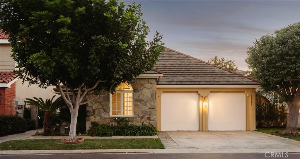 MLS #PW25263832 image #0