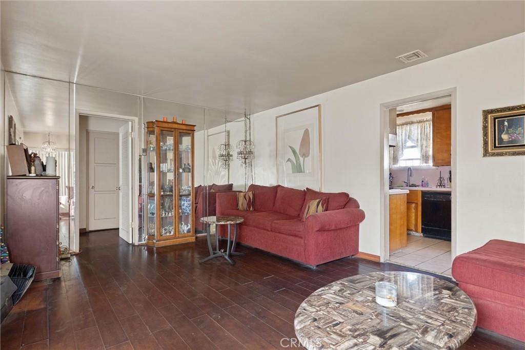 MLS #PW25265020 image #0