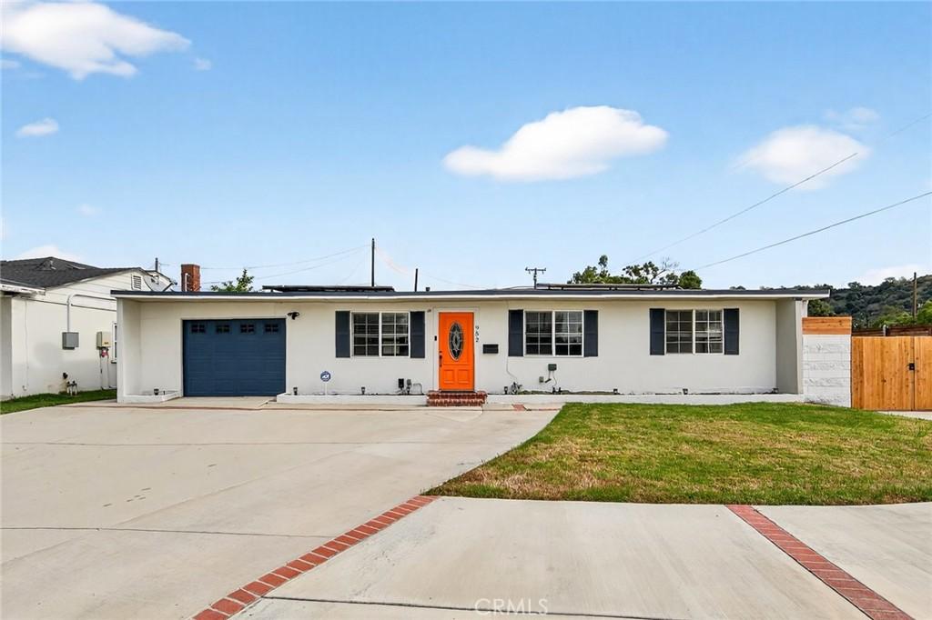 MLS #PW25266307 image #0