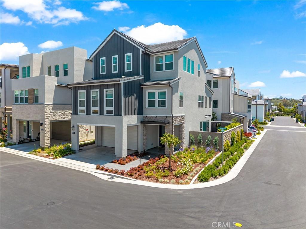 MLS #PW25266603 image #0