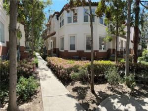 MLS #PW25266604 image #0