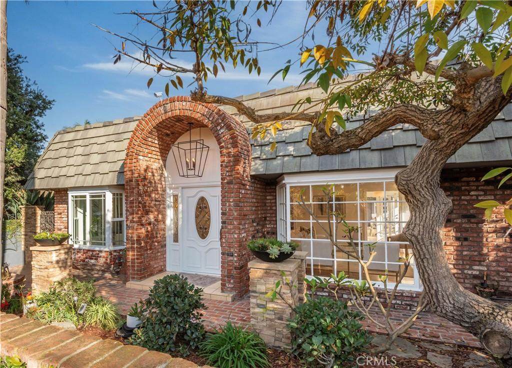 MLS #PW25270376 image #0