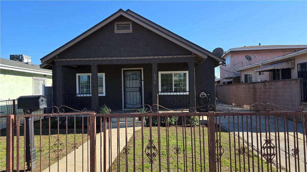 MLS #PW25270443 image #0