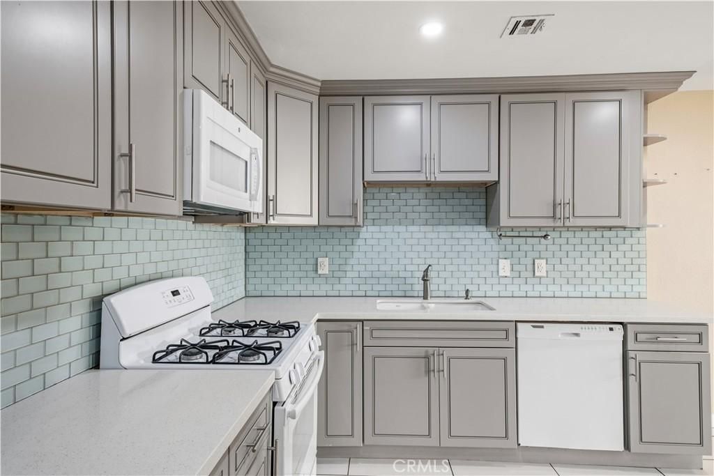 MLS #PW25274979 image #0